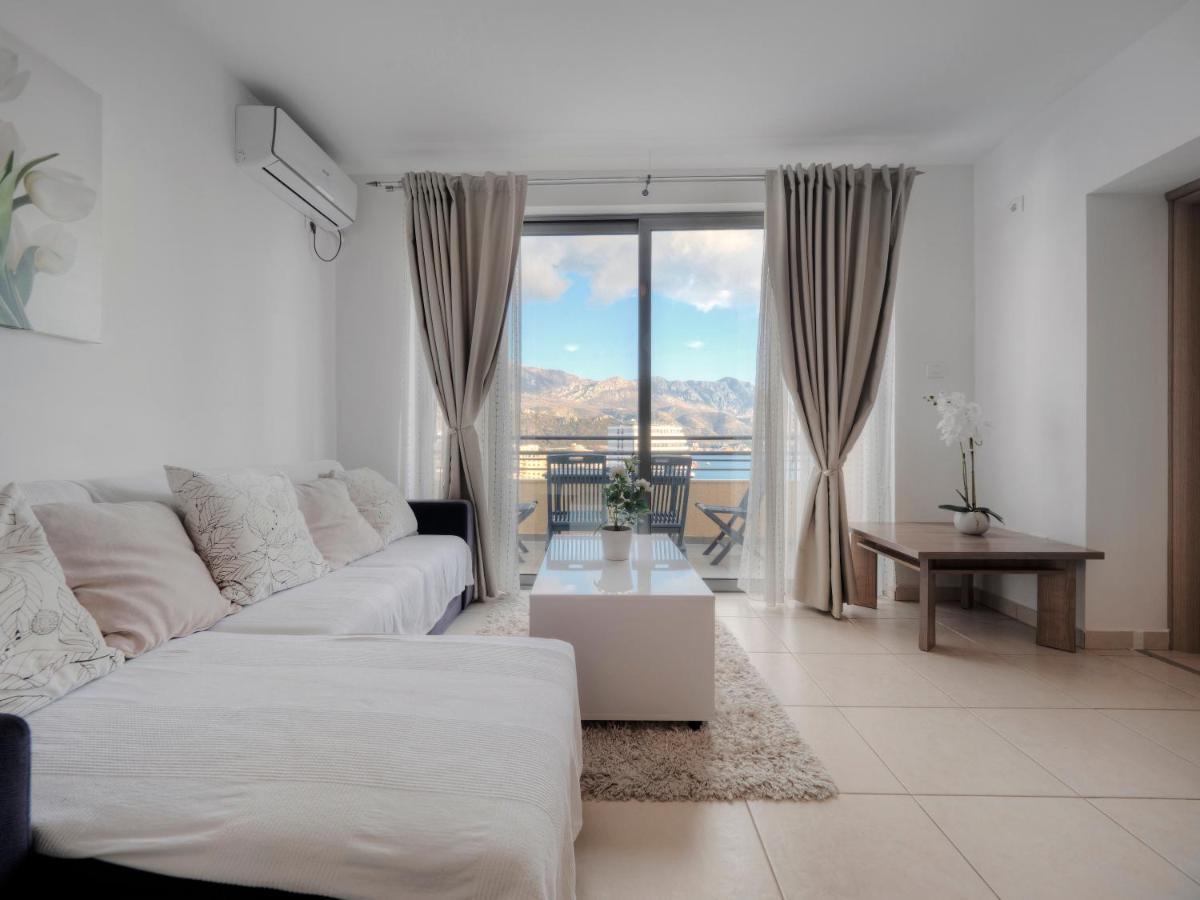 Sea View Two Bedroom Family Apartment With Pool - Sunset Ivanovici Bečići Esterno foto